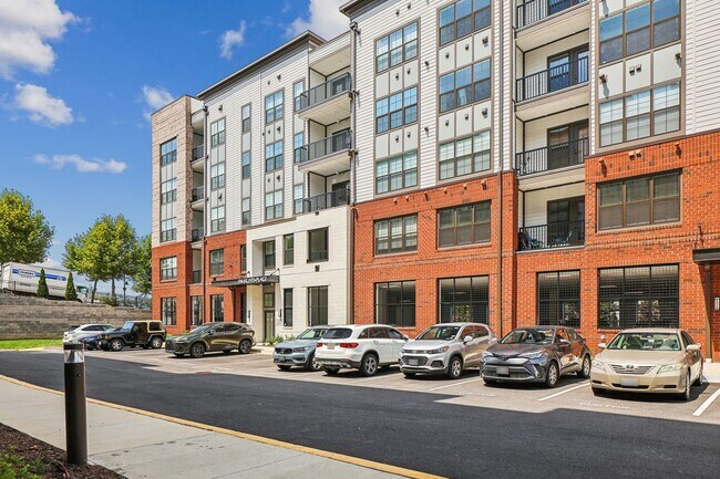 106 Saint Ives Pl, Unit 103 in Oxon Hill, MD - Building Photo - Building Photo