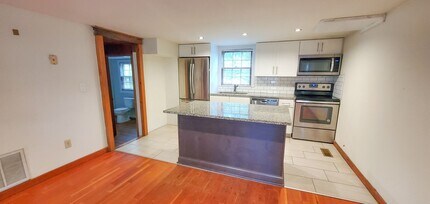 243 Hall St in Athens, GA - Building Photo - Building Photo