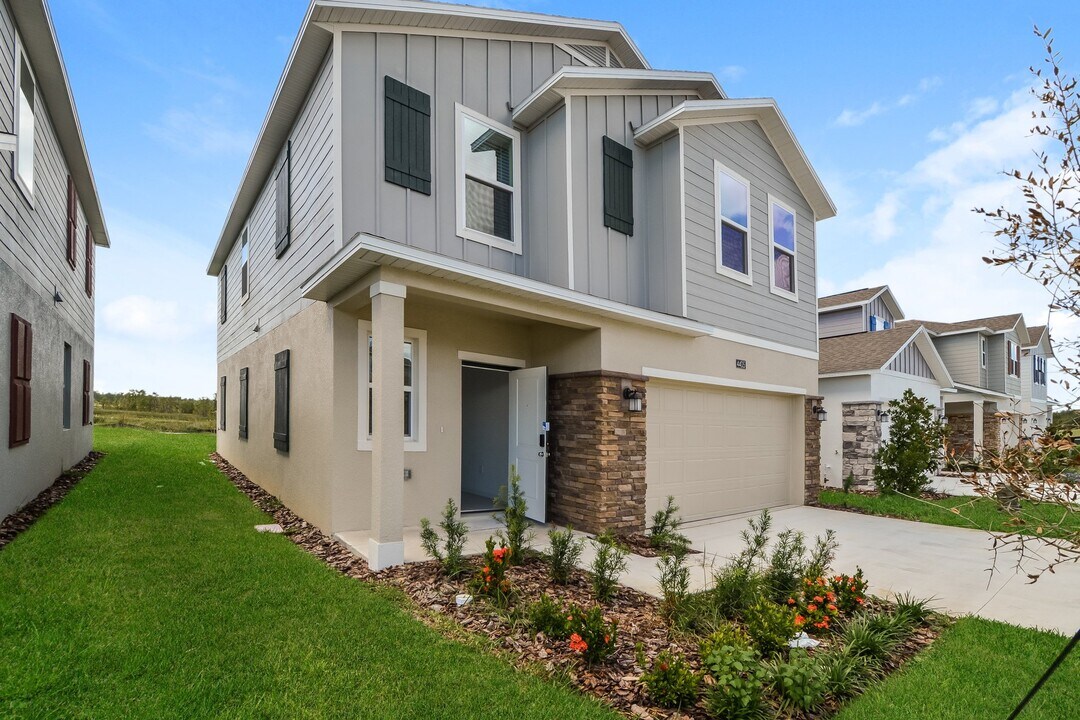 4405 River Beacon Blvd in Davenport, FL - Building Photo