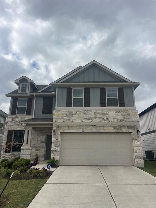 5425 Durango Pass in Austin, TX - Building Photo