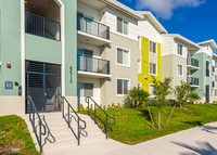 Liberty Square in Miami, FL - Foto de edificio - Building Photo