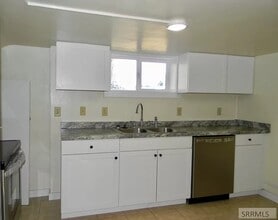 311 N Broadway St, Unit 311 B in Blackfoot, ID - Building Photo - Building Photo