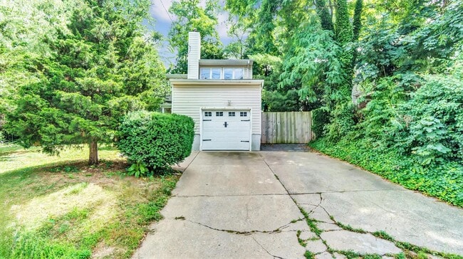 property at 3 Altamont Ave