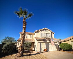 4201 E Raven Rd in Phoenix, AZ - Building Photo