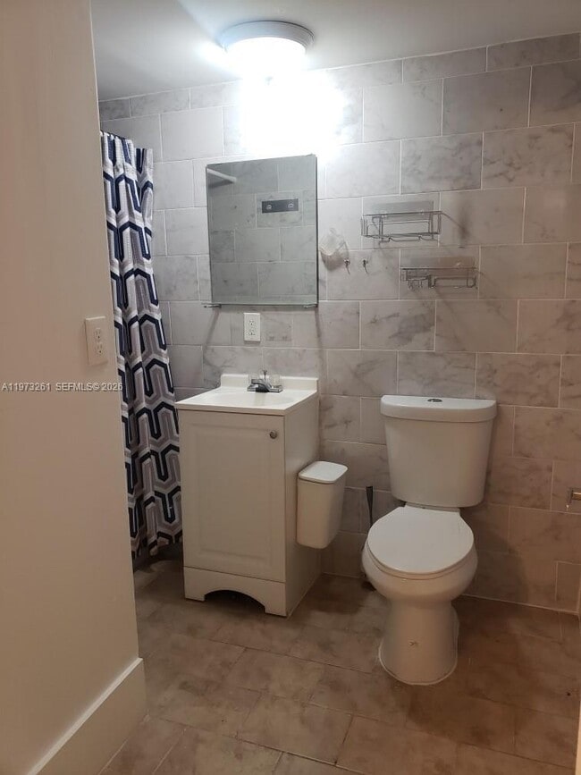 4124 SW 61st Ave in Miami, FL - Building Photo - Building Photo