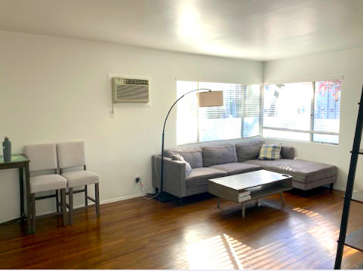 916 N Sweetzer Ave in West Hollywood, CA - Building Photo - Building Photo