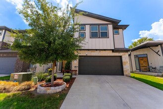 9717 Briny Shell Wy in Austin, TX - Foto de edificio - Building Photo