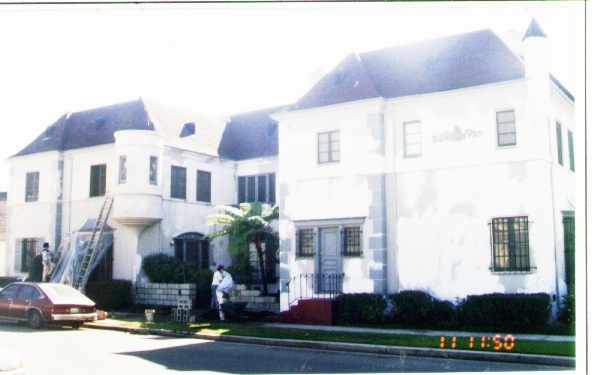 5924 W 2nd St in Los Angeles, CA - Building Photo