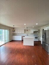 8126 S Memphis Way in Englewood, CO - Building Photo - Building Photo