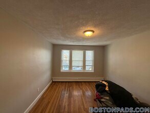 77 Green St, Unit 21 in Lynn, MA - Building Photo - Building Photo