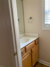 718 Milby Dr in Chesapeake, VA - Building Photo - Building Photo