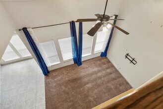 2026 Argos Dr in Missouri City, TX - Foto de edificio - Building Photo