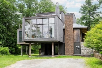 699 Tower Hill Rd in Millbrook, NY - Building Photo - Building Photo