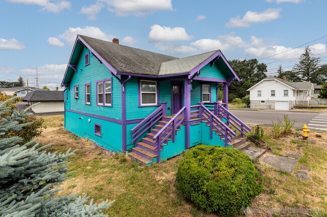 property at 145 N 16th St
