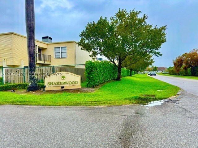 property at 1569 Shaker Cir