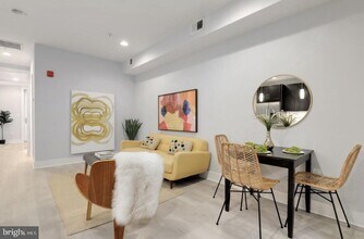 1700 Euclid St NW in Washington, DC - Building Photo - Building Photo