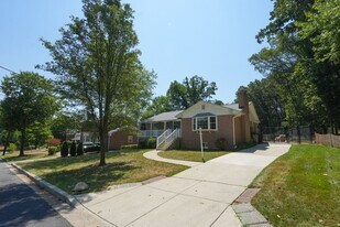 9404 Limestone Pl in College Park, MD - Building Photo