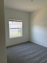 2000 E Frontier Ave in Flagstaff, AZ - Foto de edificio - Building Photo