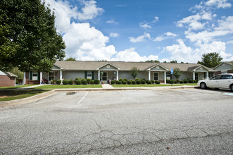 Glencoe Trace Apartments in Griffin, GA - Building Photo - Building Photo