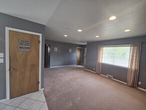 124 W Water St in Lewistown, MT - Building Photo - Building Photo