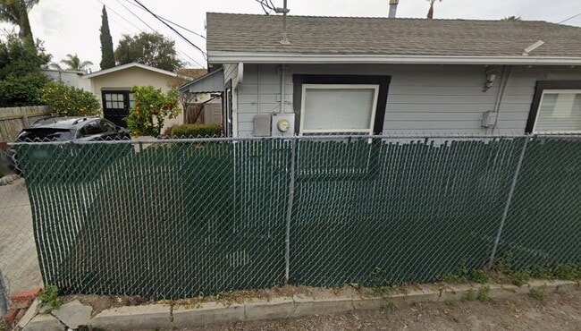 5035 Mansfield, Unit BackUnit in San Diego, CA - Foto de edificio - Building Photo