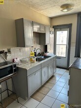 5 Linden St, Unit 2 in Boston, MA - Foto de edificio - Building Photo