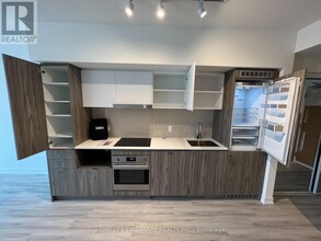 55-2755 Cooper St in Toronto, ON - Building Photo - Building Photo