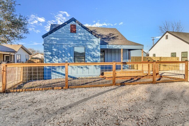 1803 Texas Ave in San Antonio, TX - Building Photo - Building Photo