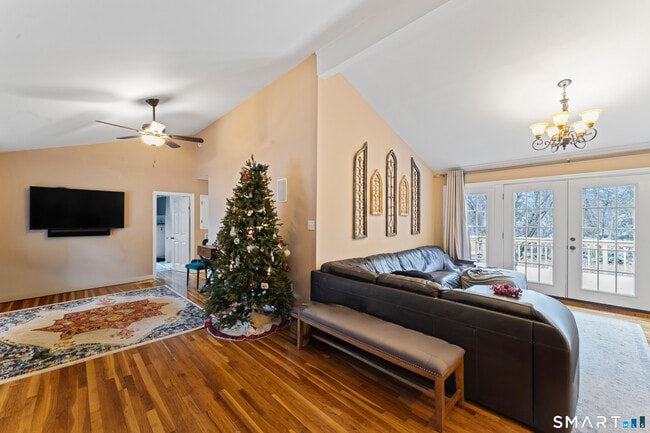 1 Hawthorne Cove in Danbury, CT - Building Photo - Building Photo