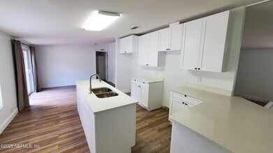 1718 Wright Ave in Jacksonville, FL - Building Photo - Building Photo