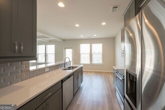 2928 Cottage Ln in College Park, GA - Building Photo - Building Photo