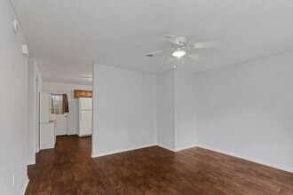 282 James St in Crestview, FL - Building Photo - Building Photo