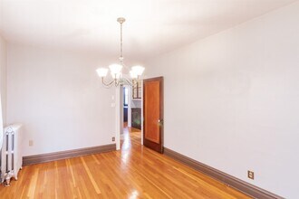 4989 Tholozan Ave in St. Louis, MO - Building Photo - Building Photo