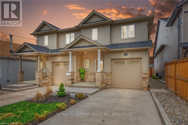 24A Greenwood Ave in St Catharines, ON - Building Photo - Building Photo