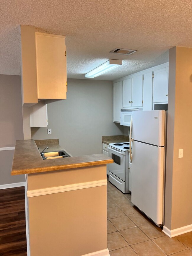 118 N Spring View Dr in Enterprise, AL - Building Photo - Building Photo