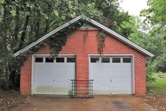 19 Calhoun Rd in Montgomery, AL - Building Photo - Building Photo