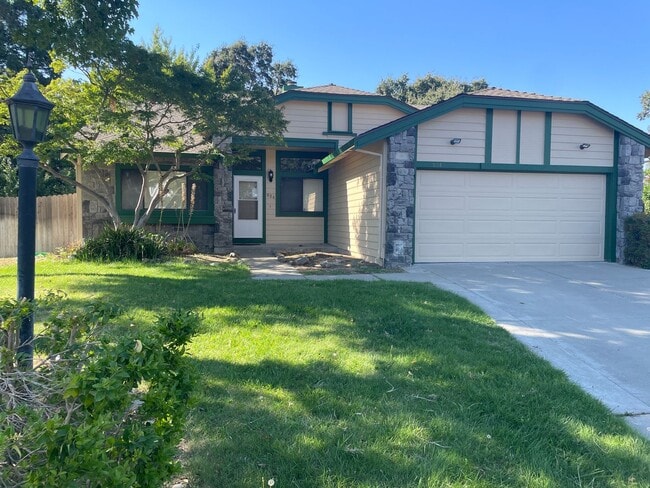 property at 524 Oakmeadow Ct