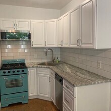 151 W Sixth St in Boston, MA - Building Photo - Building Photo