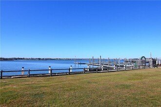 3 Kirwins Ln in Newport, RI - Building Photo - Building Photo