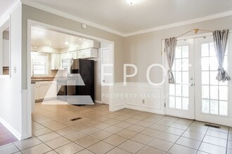 9719 E 4th St in Tulsa, OK - Building Photo - Building Photo