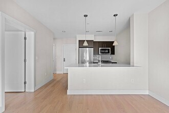 1975 Massachusetts Ave in Cambridge, MA - Building Photo - Building Photo