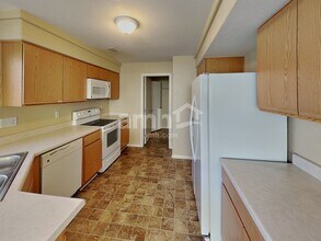 19065 Burlington Pl in Denver, CO - Building Photo - Building Photo