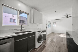 141 San Pascual Ave. in Los Angeles, CA - Building Photo - Building Photo