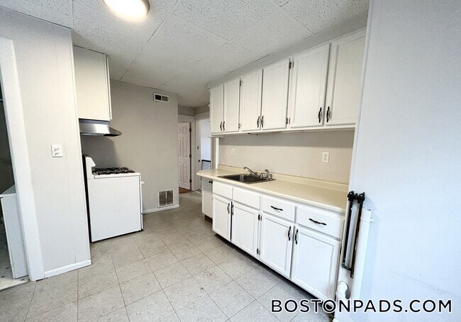 property at 103 Buttonwood St