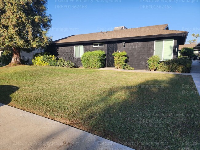 709 Deseret Way in Bakersfield, CA - Building Photo - Building Photo