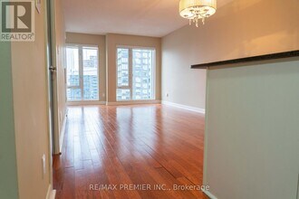 3303-210-2210 Victoria St in Toronto, ON - Building Photo - Building Photo
