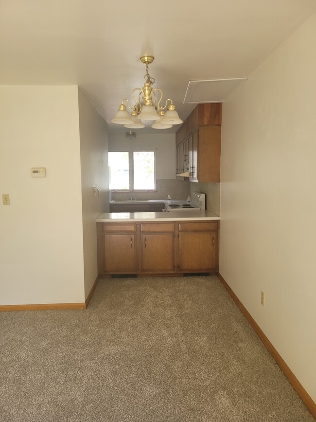93 S 7th Ave in Clarion, PA - Building Photo - Building Photo