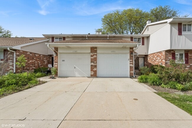 property at 1771 Warwick Ct