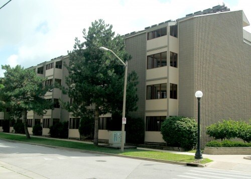 Boardwalk Apartments in Champaign, IL - Building Photo