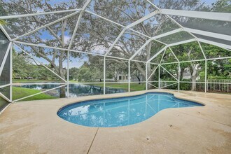 10442 NW 60th Pl in Parkland, FL - Building Photo - Building Photo